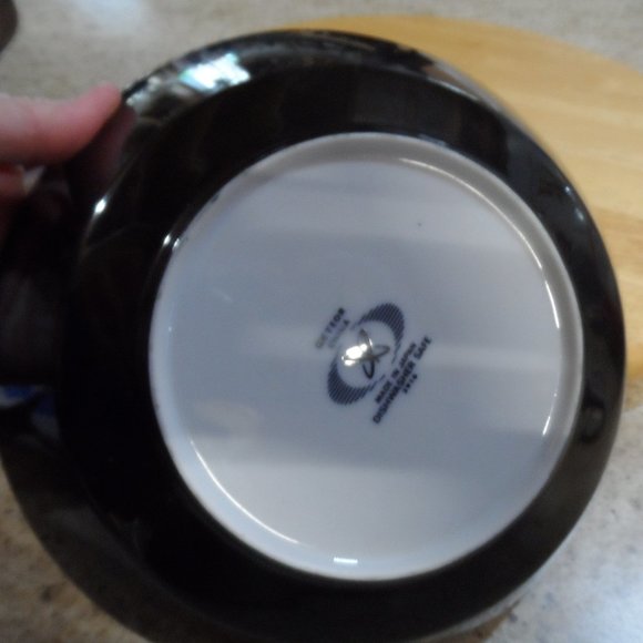 MCM Vintage Meteor China 9" serving bowl - Black white, flowers. Made in Japan - Picture 5 of 5